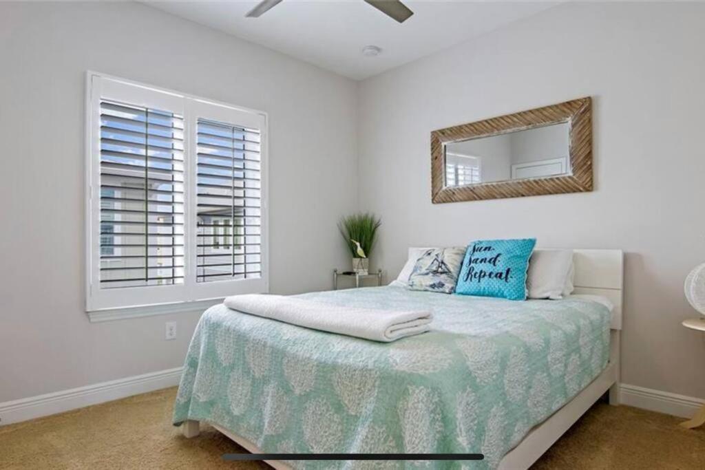 Luxurious Modern Townhouse Right Across Beach!! Table Tennis St. Pete Beach Buitenkant foto