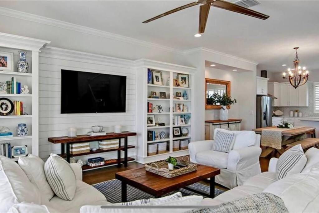Luxurious Modern Townhouse Right Across Beach!! Table Tennis St. Pete Beach Buitenkant foto